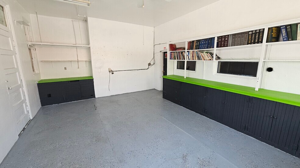 More Photos Of 129 Broadway Ave S, Buhl Auto Repair For Sale