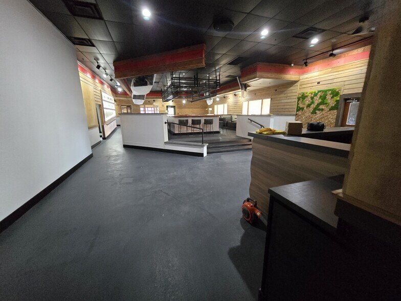 More Photos Of 3060 W Sand Lake Rd, Orlando Restaurant For Sale