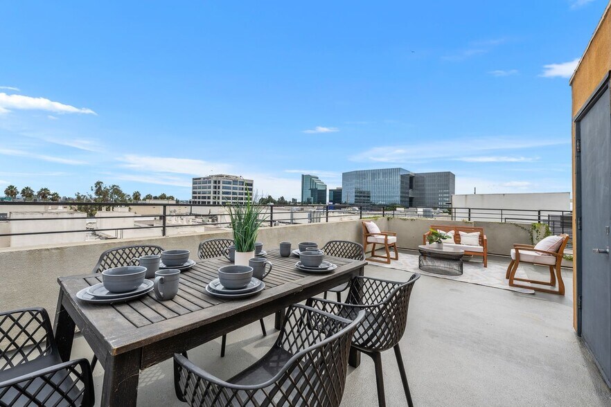 More Photos Of 11254 Mississippi Ave, Los Angeles Multifamily For Sale