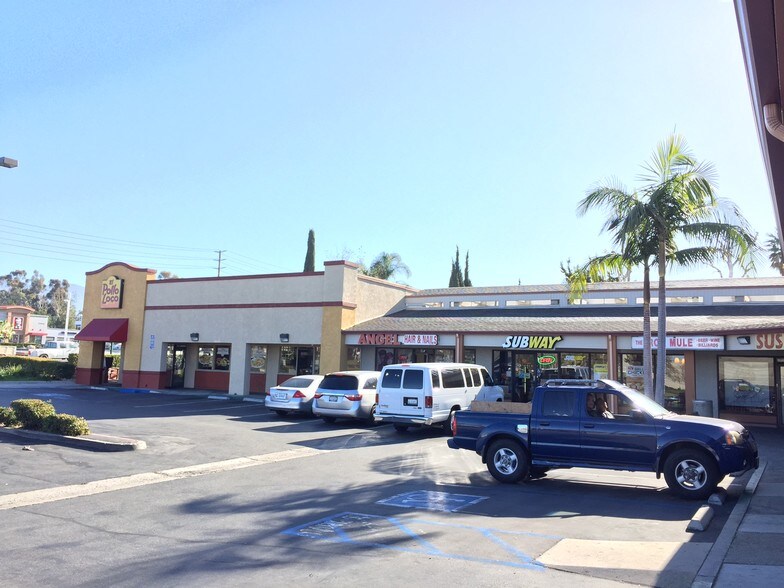 More Photos Of 21212 Bake Pky, Lake Forest Storefront For Lease