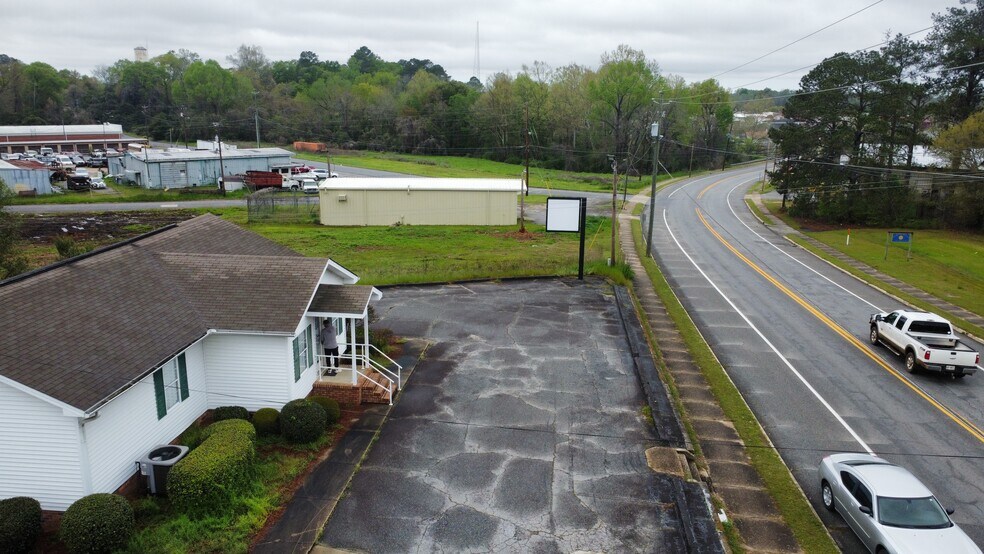 More Photos Of 305 Spaulding Rd, Montezuma Office For Sale