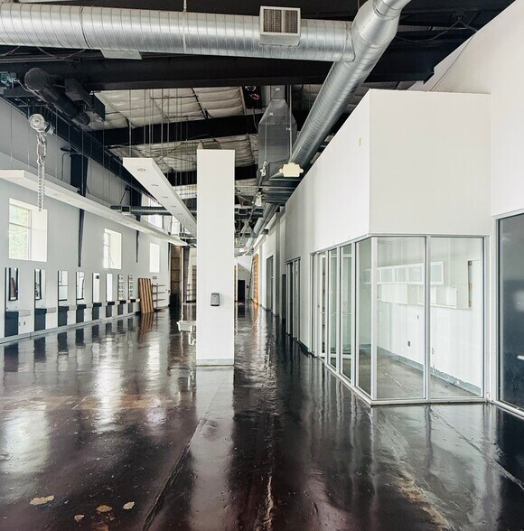 More Photos Of 887 W Marietta St NW, Atlanta Loft Creative Space For Sale