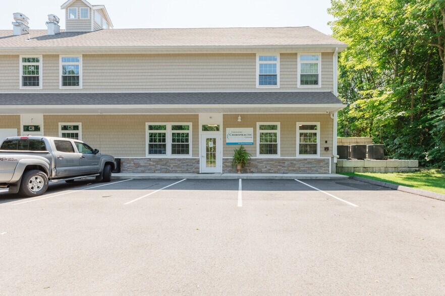 More Photos Of 123 Monroe Tpke, Trumbull Office For Lease