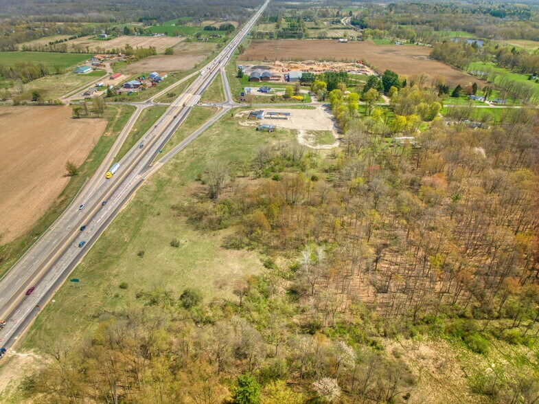 More Photos Of 2496 N Parma Rd, Parma Service Station For Sale