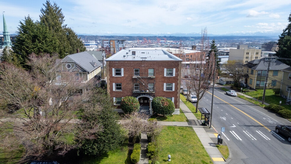 More Photos Of , Tacoma Multifamily For Sale