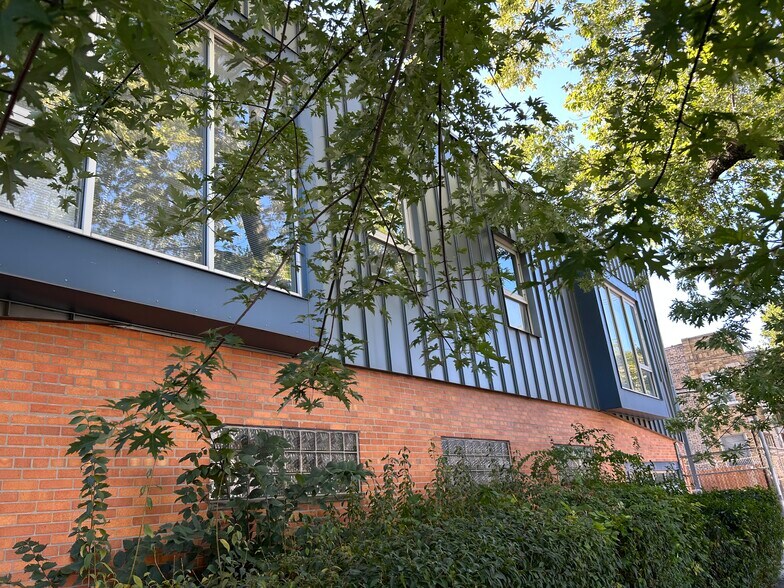 More Photos Of 4534 S Western Ave, Chicago Healthcare For Lease
