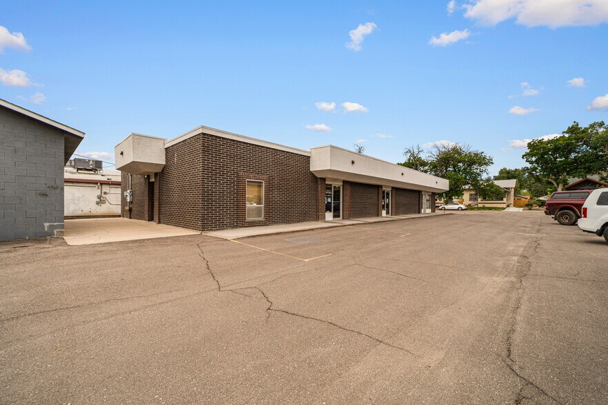 More Photos Of 2410 Grand Ave, Pueblo Office For Sale