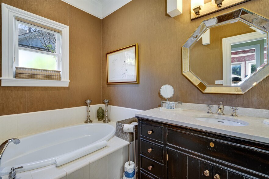 More Photos Of 1139 Lincoln Ave, Calistoga Hospitality For Sale