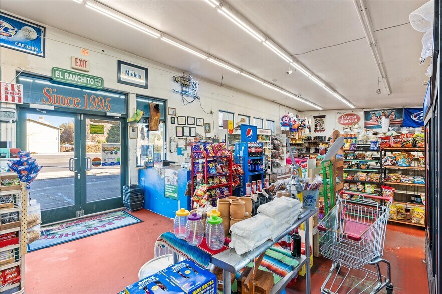 More Photos Of 10448 CA-99, Live Oak Supermarket For Sale