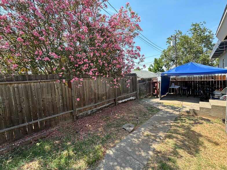 More Photos Of 409 Washington Blvd, Roseville Apartments For Sale