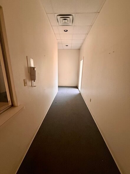 More Photos Of , Lindale Office For Sale