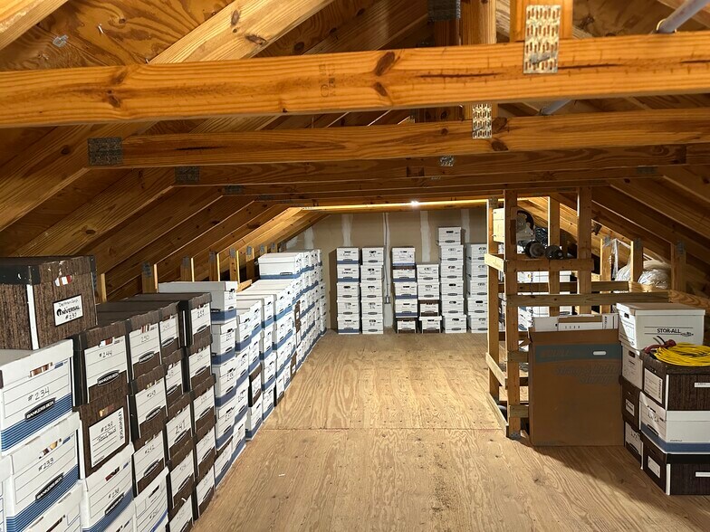 More Photos Of 107 E Church St, Deland Loft Creative Space For Sale