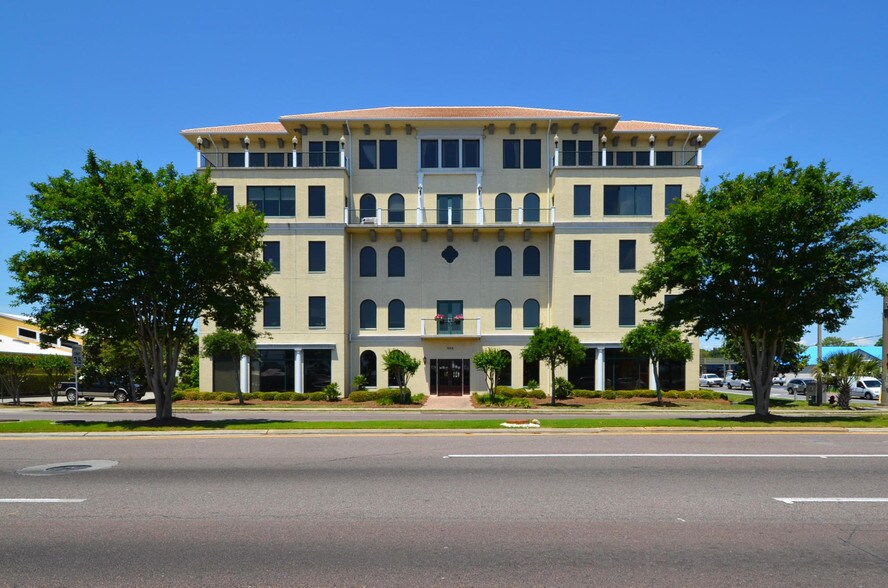 More Photos Of 543 Harbor Blvd, Destin Office For Sale