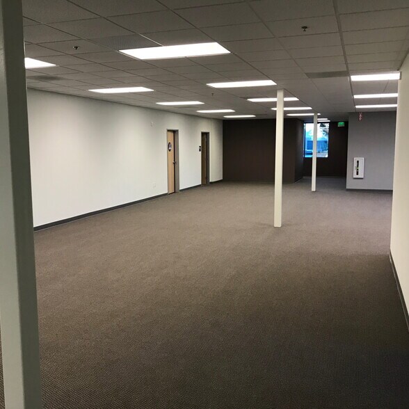 More Photos Of 3288 Grey Hawk Ct, Carlsbad Research And Development For Lease