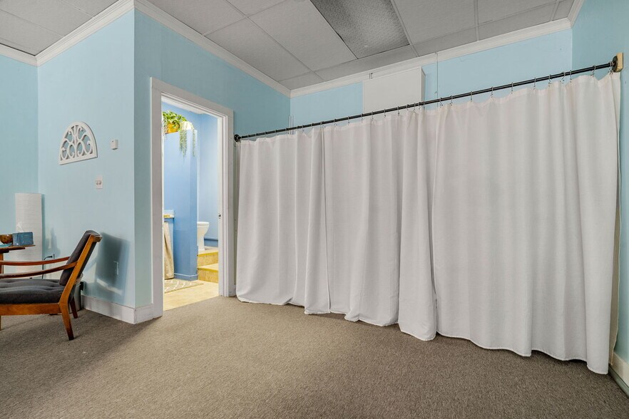 More Photos Of 7-17 School St, Merrimac Apartments For Sale