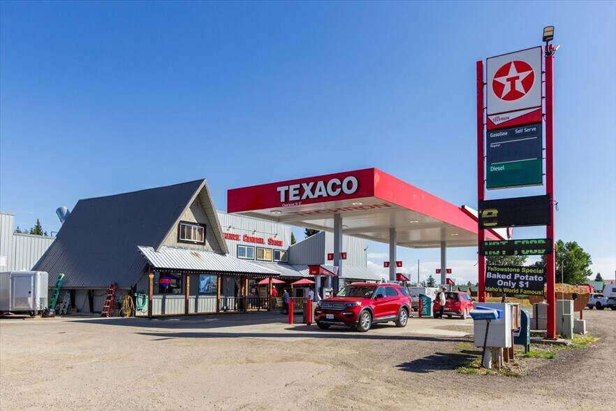 Primary Photo Of 3370 Highway 20, Island Park Service Station For Sale