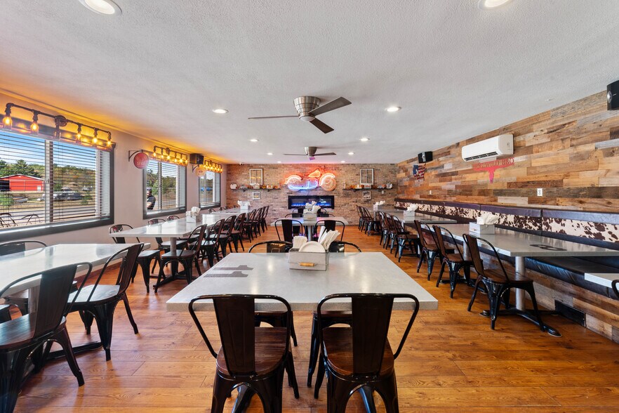 More Photos Of 10688 S Us-53, Solon Springs Restaurant For Sale