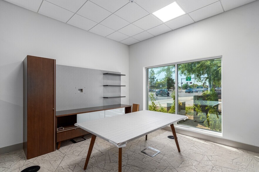 More Photos Of 3910 S Rural Rd, Tempe Office For Lease