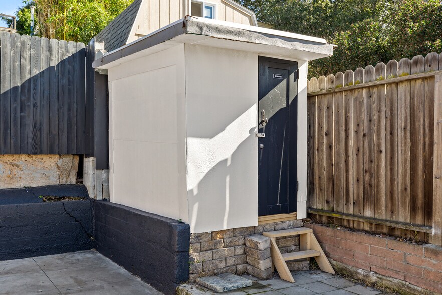 More Photos Of 1055 21st Street, San Diego Apartments For Sale