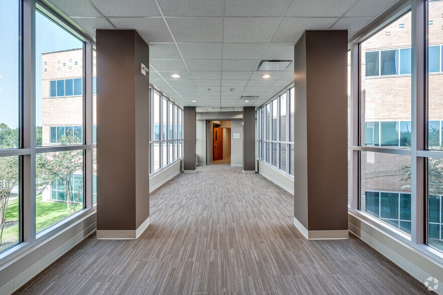 More Photos Of 707 S Fry Rd, Katy Unknown For Lease