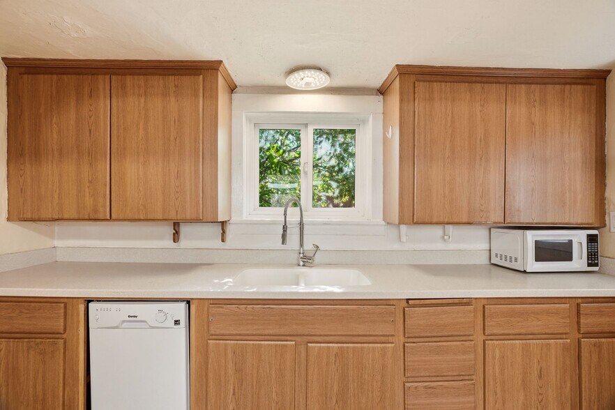 More Photos Of , Spokane Multifamily For Sale