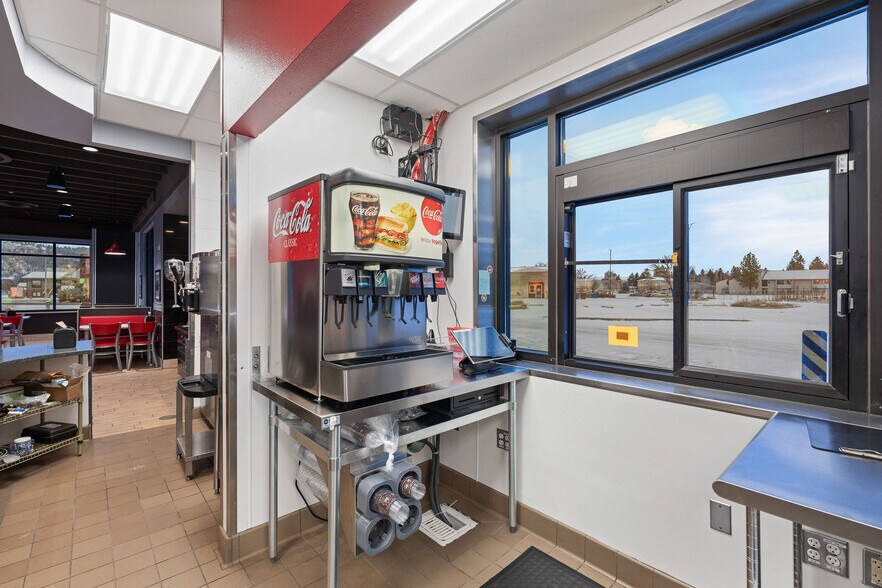 More Photos Of 205 18th St, Kalispell Fast Food For Sale