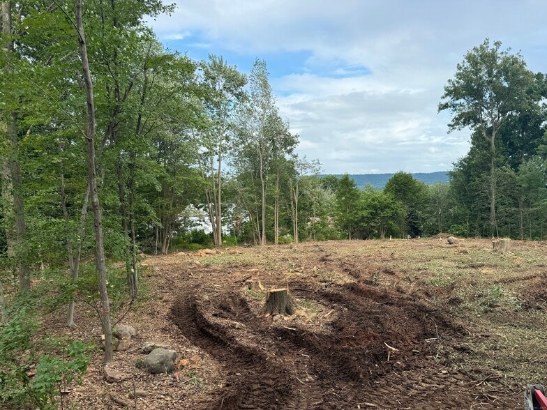 More Photos Of 0 Overlook Dr, Plainville Land For Sale