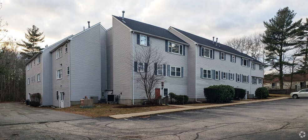 More Photos Of 811 Washington St, Pembroke Office For Sale