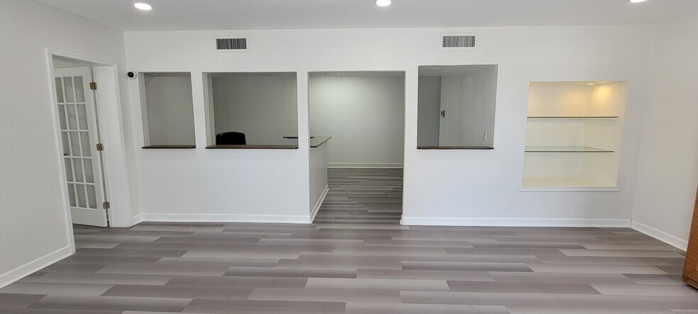More Photos Of 1275 Cleveland St, Clearwater Medical For Lease