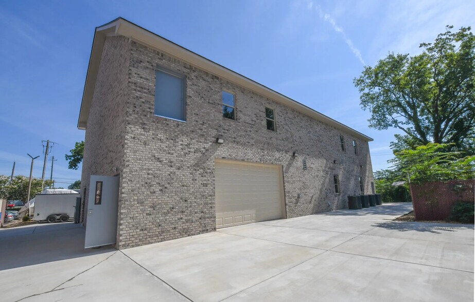 More Photos Of 3105 9th Ave SW, Huntsville Flex For Lease