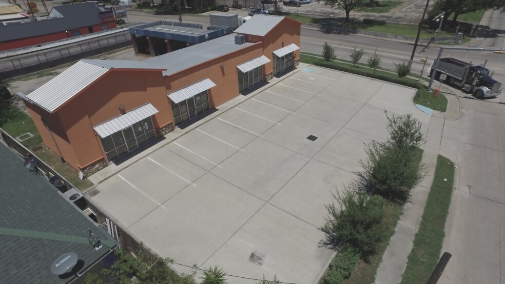 More Photos Of 900 W Jackson Ave, Pasadena Storefront Retail Office For Sale