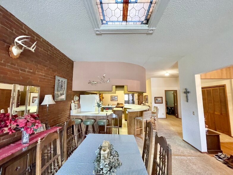More Photos Of 18 E Central St, Springfield Storefront Retail Residential For Sale
