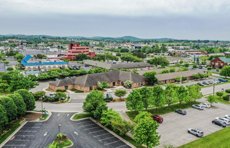 Primary Photo Of 120 Ponderosa Dr, Christiansburg Medical For Lease