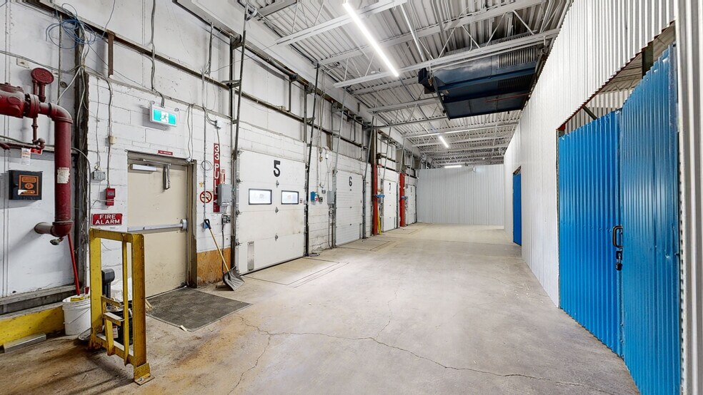 More Photos Of 724 Caledonia Rd, Toronto Warehouse For Lease