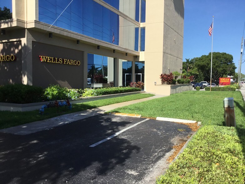 More Photos Of 6600 Taft St, Hollywood Medical For Lease