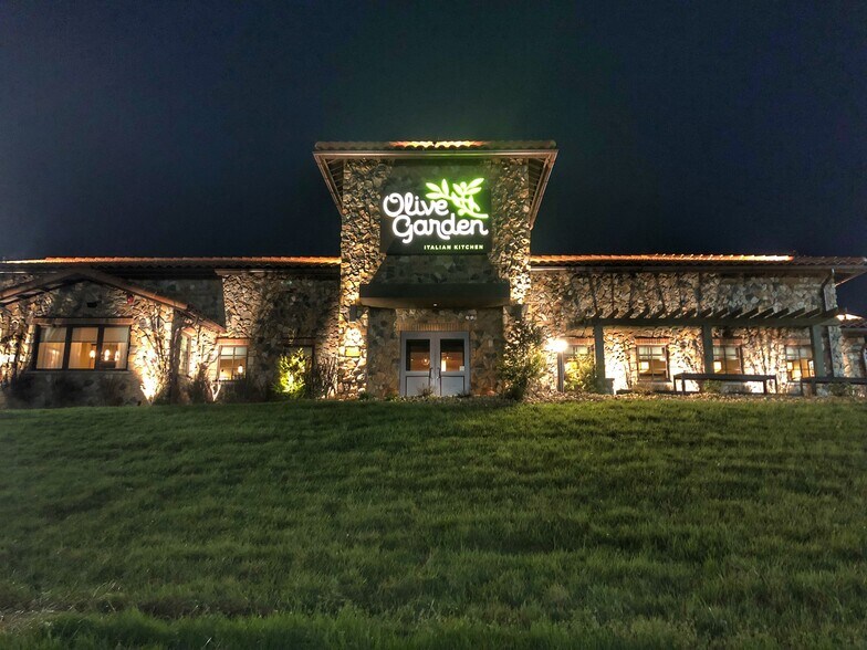 More Photos Of 2550 E Morris Blvd, Morristown Unknown For Lease