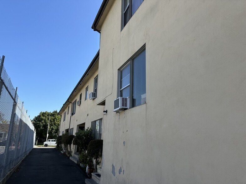 More Photos Of 933 S Norton Ave, Los Angeles Apartments For Sale