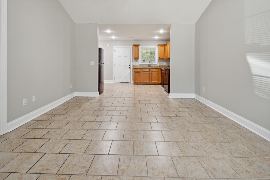 More Photos Of 1401-1435 Allies Ct, Florence Apartments For Sale