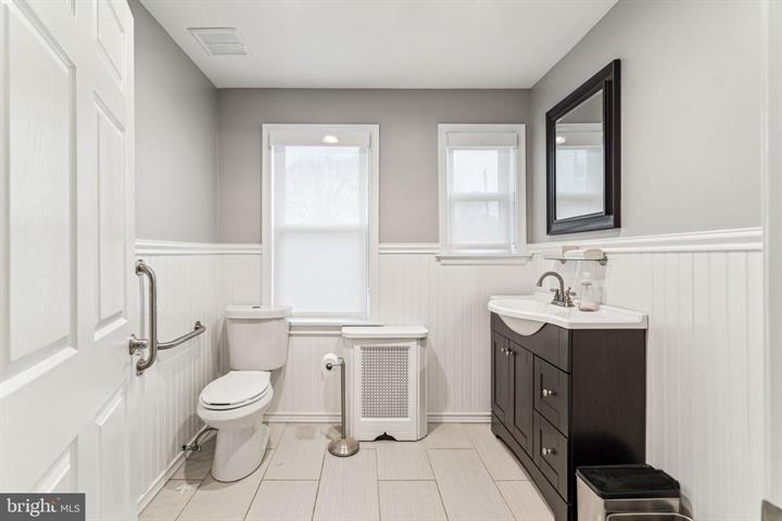More Photos Of 625 Byberry Rd, Philadelphia Funeral Home For Sale