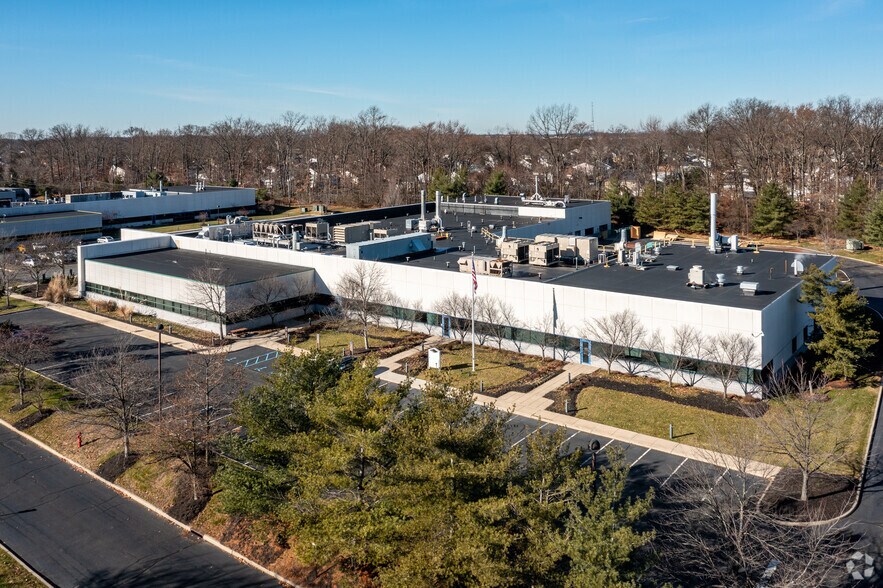 More Photos Of 631 US Highway 1, North Brunswick Unknown For Lease