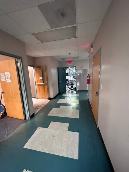More Photos Of 505 Lake Way Pl, Tullahoma Manufacturing For Sale