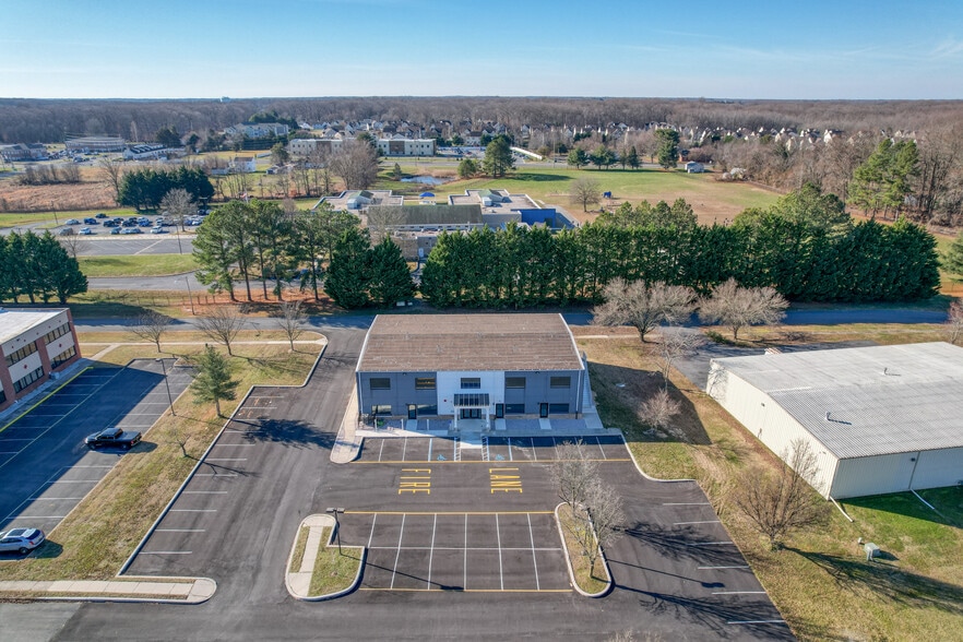 More Photos Of 1241 College Park Dr, Dover Loft Creative Space For Lease