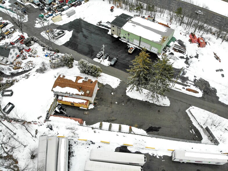 More Photos Of 25 Popes Ln, Danvers Flex For Sale