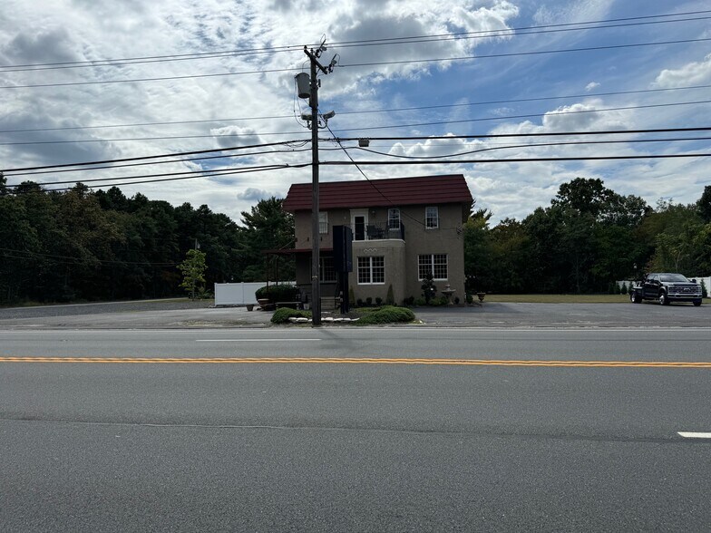 More Photos Of 500 W White Horse Pike, Egg Harbor City Restaurant For Sale