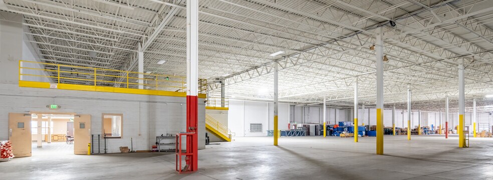 More Photos Of 7020 Columbia Gateway Dr, Columbia Light Distribution For Sale