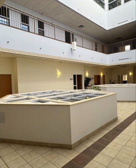 More Photos Of 316 E King St, Cobourg Office For Lease