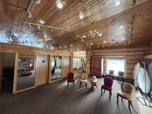 More Photos Of 925 NE 1st St, Grand Rapids General Retail For Sale