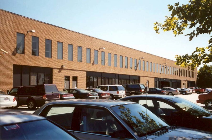 More Photos Of 8198 Terminal Rd, Lorton Unknown For Lease