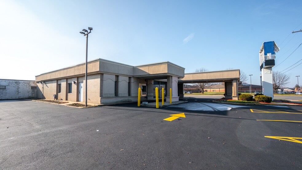 More Photos Of 7007 Calumet Ave, Hammond General Retail For Sale