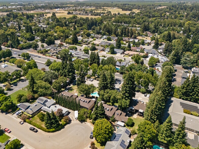 More Photos Of 711 W East Ave, Chico Apartments For Sale